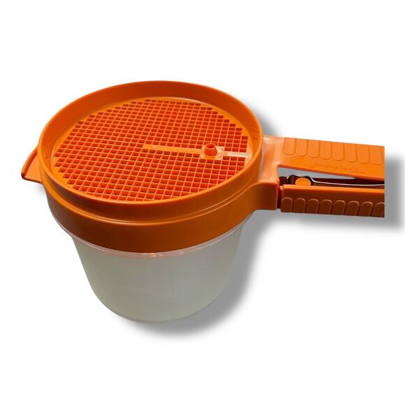 Vintage Tupperware Flour Sifter 1689 with Container 1493 & Lid 215 Orange - Picture 8 of 13